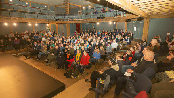 Six Inches Event 4339